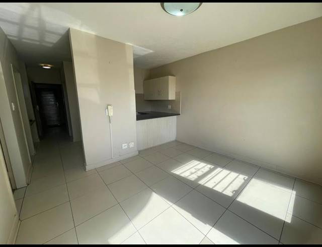 2 BEDROOM PROPERTY TO RENT IN DIE BULT